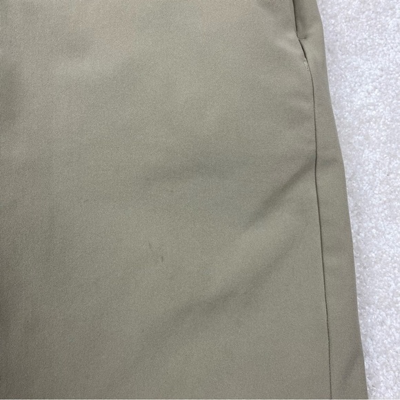 Lululemon Commission Tan Shorts - Picture 3 of 12